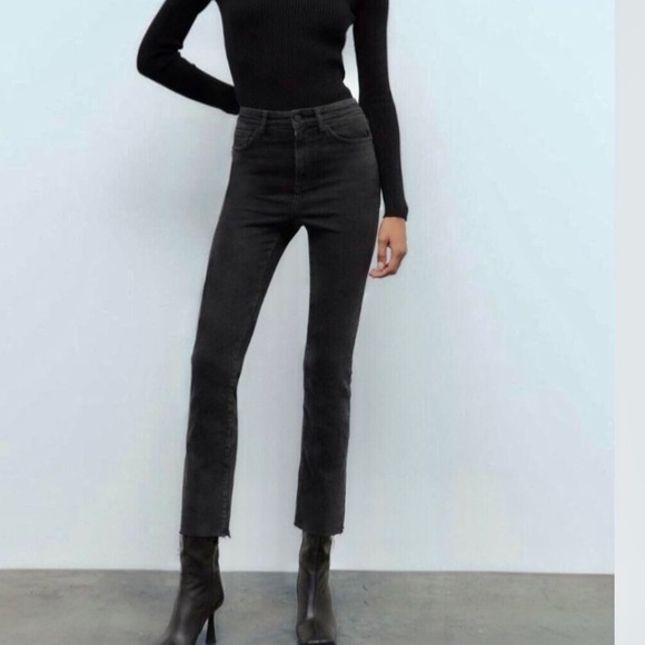 Zara black dark gray raw frayed hem cropped flare denim jeans - stretchy - Picture 5 of 9